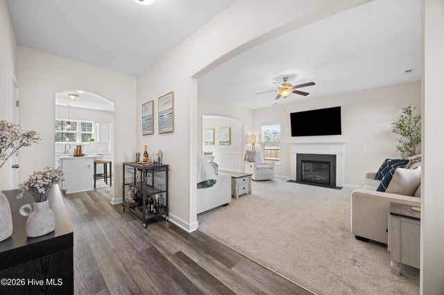 406 Silverstone Place, Hubert, NC 28539