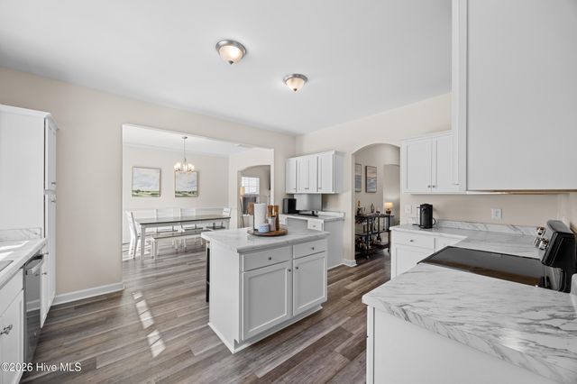 406 Silverstone Place, Hubert, NC 28539