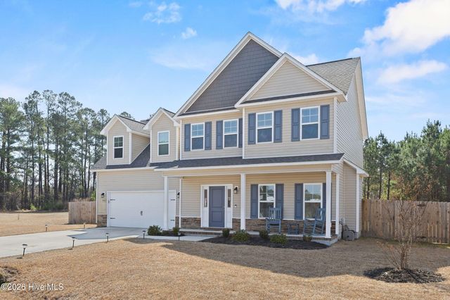 406 Silverstone Place, Hubert, NC 28539