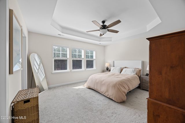 406 Silverstone Place, Hubert, NC 28539