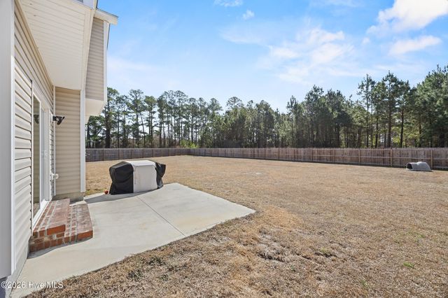 406 Silverstone Place, Hubert, NC 28539