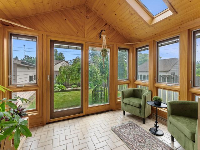 1123 North AVENUE, Sheboygan, WI 53083