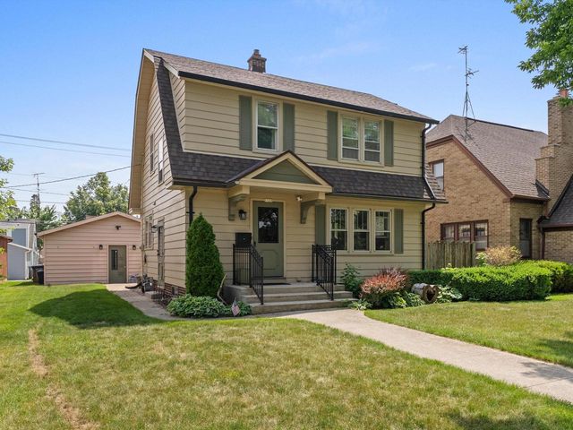 1123 North AVENUE, Sheboygan, WI 53083
