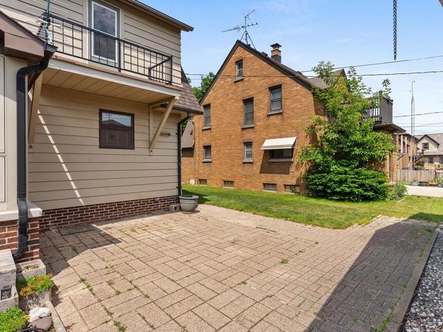 1123 North AVENUE, Sheboygan, WI 53083