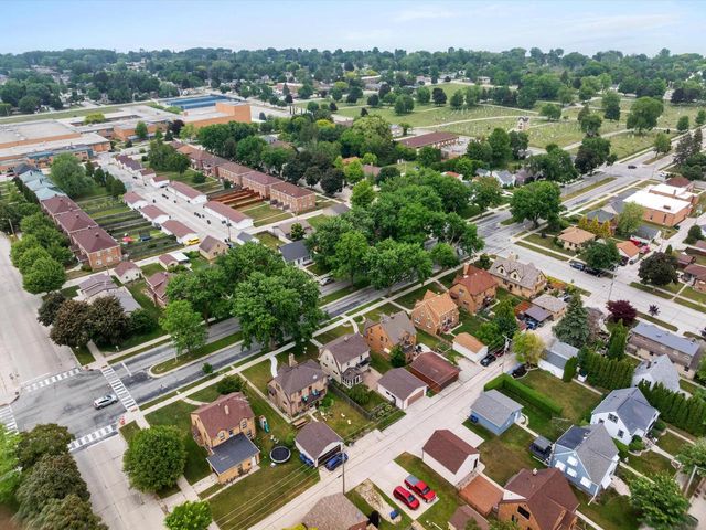 1123 North AVENUE, Sheboygan, WI 53083