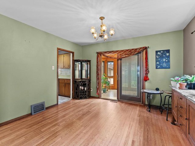 1123 North AVENUE, Sheboygan, WI 53083