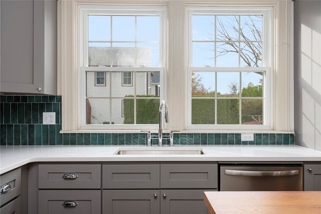 296 Cole Avenue, Providence, RI 02906