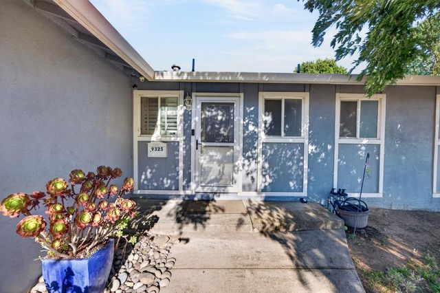 9325 Terra Linda Dr, Elk Grove, CA 95624