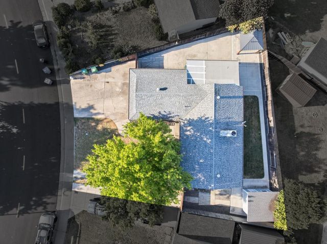 9325 Terra Linda Dr, Elk Grove, CA 95624