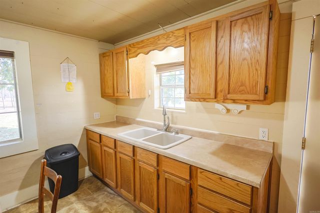 759 N BUMBLEBEE, Glenwood, AR 71943