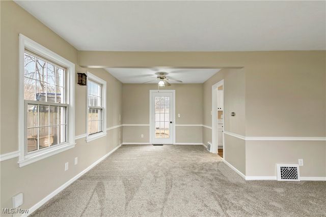 2577 Hawthorne Road, Cuyahoga Falls, OH 44221