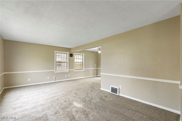 2577 Hawthorne Road, Cuyahoga Falls, OH 44221