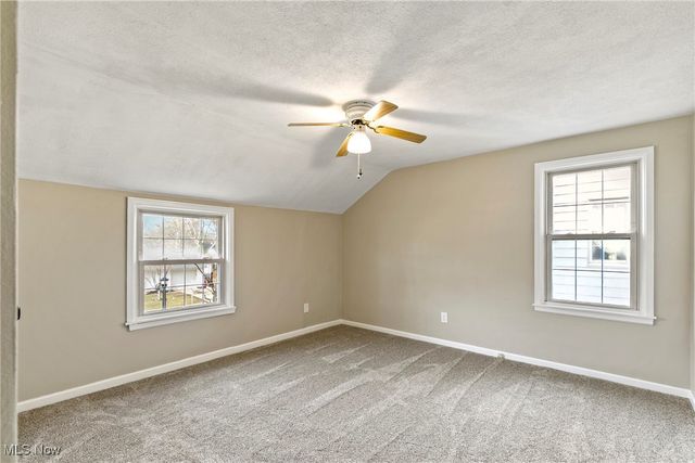 2577 Hawthorne Road, Cuyahoga Falls, OH 44221