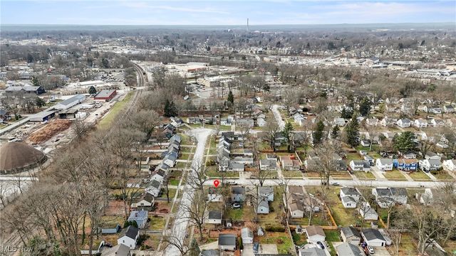 2577 Hawthorne Road, Cuyahoga Falls, OH 44221