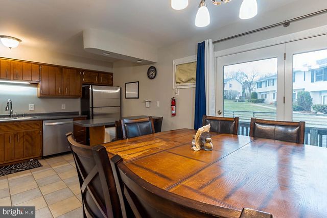 1803 BAYFIELD CT, State College, PA 16801