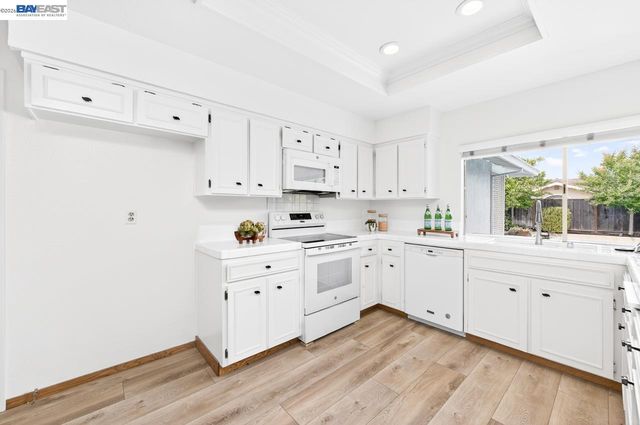 7449 Muirwood Ct, Pleasanton, CA 94588