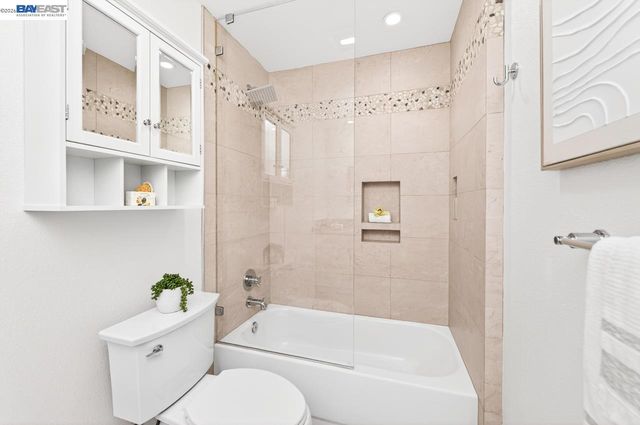 7449 Muirwood Ct, Pleasanton, CA 94588