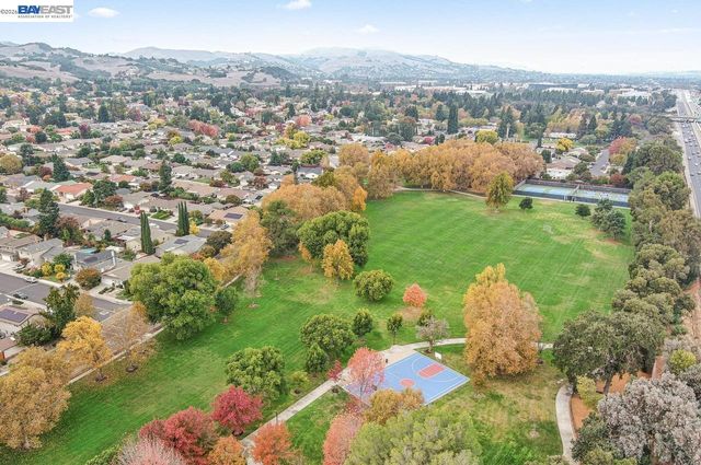 7449 Muirwood Ct, Pleasanton, CA 94588