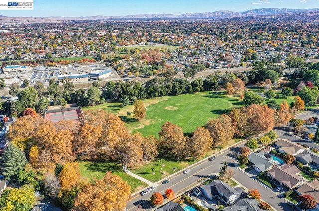 7449 Muirwood Ct, Pleasanton, CA 94588