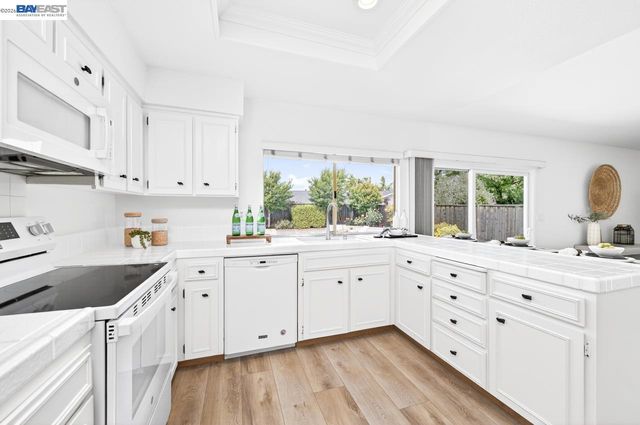 7449 Muirwood Ct, Pleasanton, CA 94588