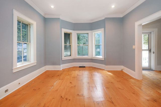 1574 Main St. 1574, Concord, MA 01742