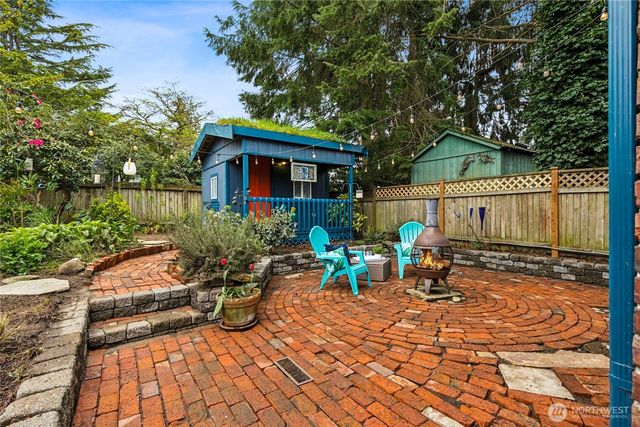 8042 11th Avenue NW, Seattle, WA 98117