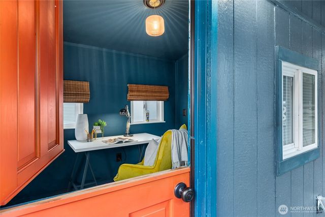 8042 11th Avenue NW, Seattle, WA 98117