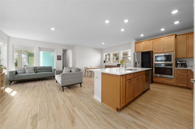 6430 ROVER WAY, St Cloud, FL 34771