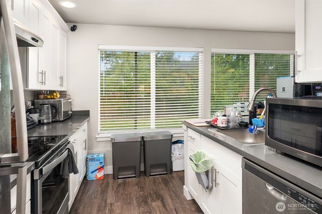 21404 46th Place W, Mountlake Terrace, WA 98043