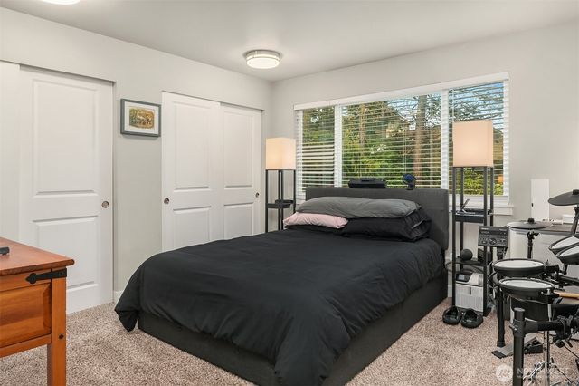 21404 46th Place W, Mountlake Terrace, WA 98043