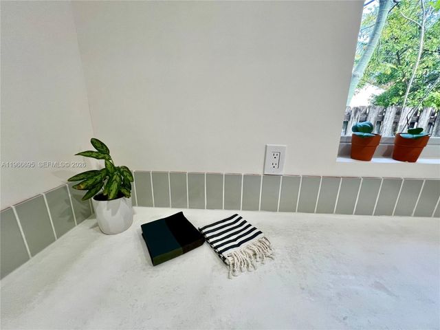 1623 Johnson St 1623, Hollywood, FL 33020