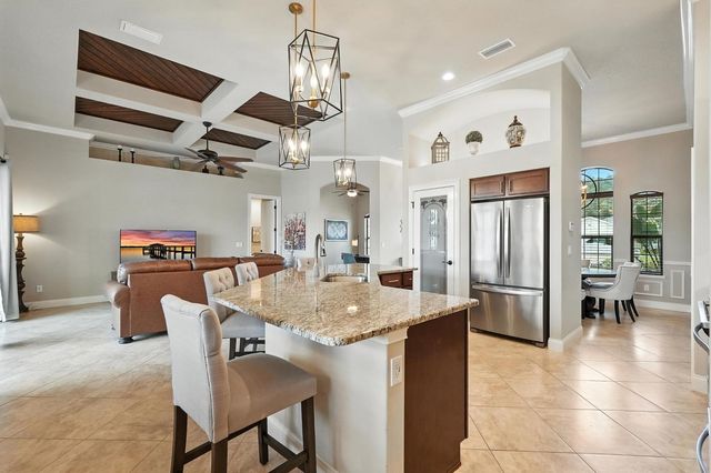 42 Felwood Ln, Palm Coast, FL 32137