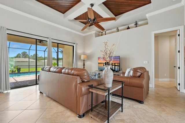 42 Felwood Ln, Palm Coast, FL 32137