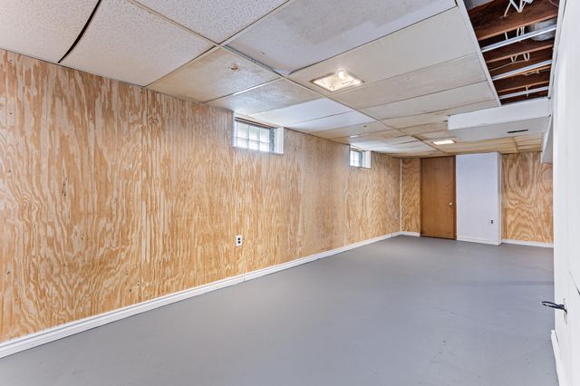 20524 Indian, Redford, MI 48240