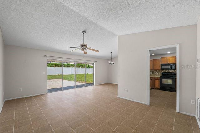 7504 N SANIBEL CIRCLE, Temple Terrace, FL 33637