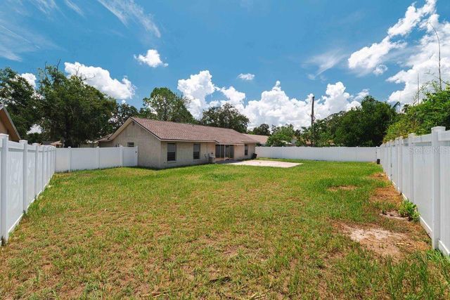 7504 N SANIBEL CIRCLE, Temple Terrace, FL 33637