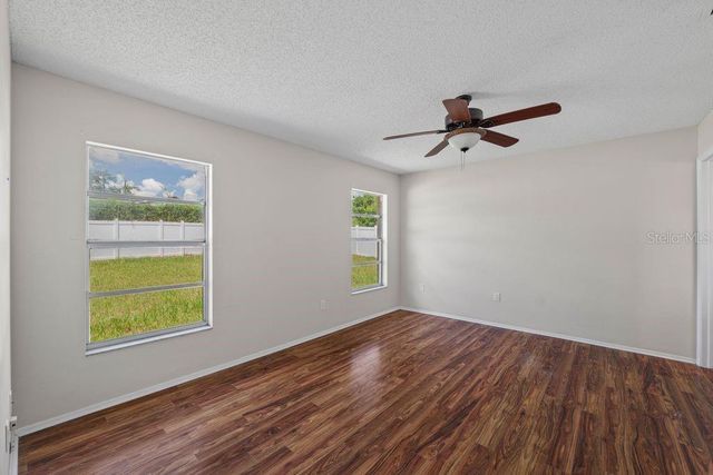 7504 N SANIBEL CIRCLE, Temple Terrace, FL 33637