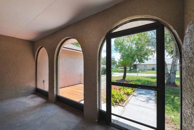 7504 N SANIBEL CIRCLE, Temple Terrace, FL 33637