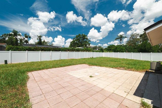 7504 N SANIBEL CIRCLE, Temple Terrace, FL 33637