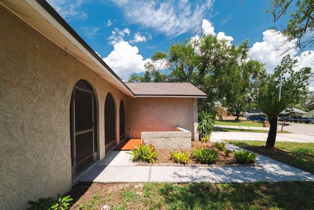 7504 N SANIBEL CIRCLE, Temple Terrace, FL 33637
