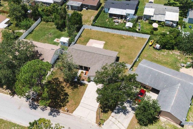 7504 N SANIBEL CIRCLE, Temple Terrace, FL 33637