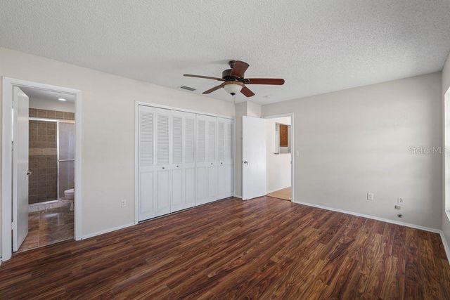 7504 N SANIBEL CIRCLE, Temple Terrace, FL 33637