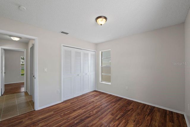 7504 N SANIBEL CIRCLE, Temple Terrace, FL 33637