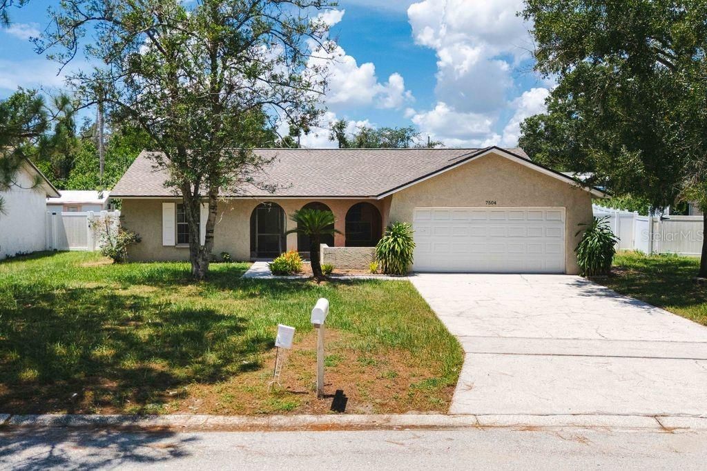 7504 N SANIBEL CIRCLE, Temple Terrace, FL 33637