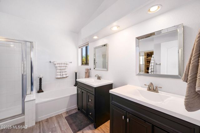 7589 E Vía Los Arbustos, Tucson, AZ 85750