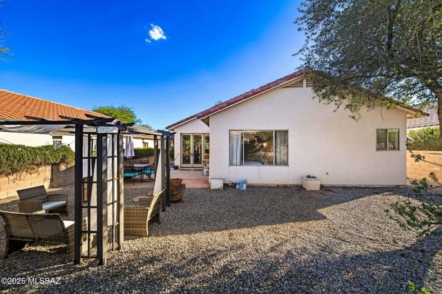 7589 E Vía Los Arbustos, Tucson, AZ 85750