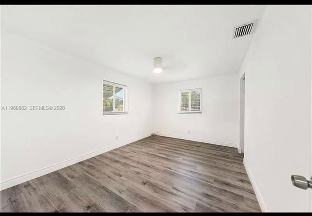 4020 SW 50th St, Dania Beach, FL 33314