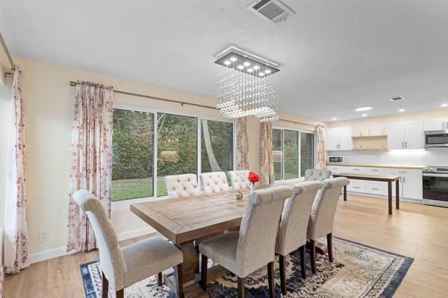 2861 SW 9th Street, Boynton Beach, FL 33435