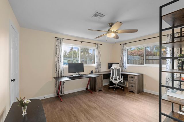 2861 SW 9th Street, Boynton Beach, FL 33435