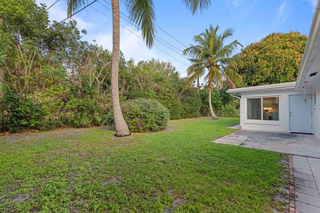 2861 SW 9th Street, Boynton Beach, FL 33435